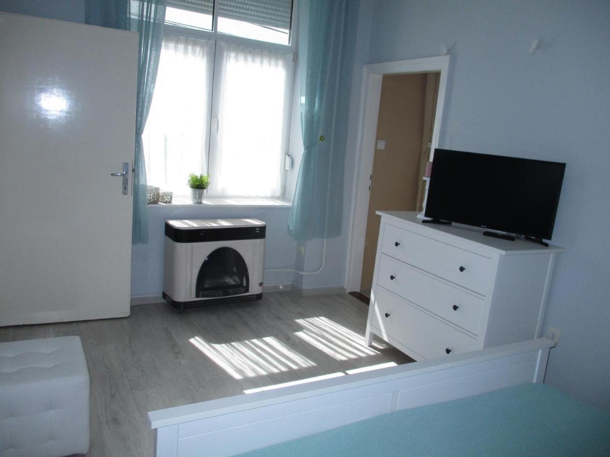 Ferencesek Apartman Печ Екстериор снимка
